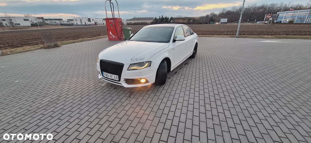 Audi A4 Limousine - 1