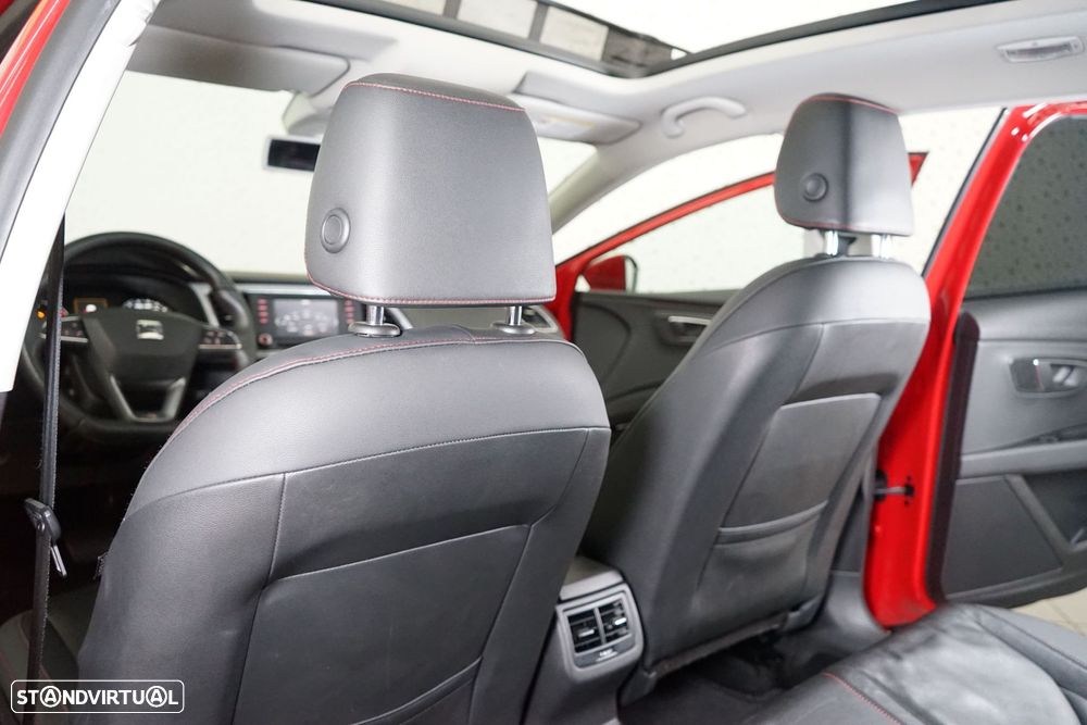 SEAT Leon ST 2.0 TDI S&S DSG FR - 38
