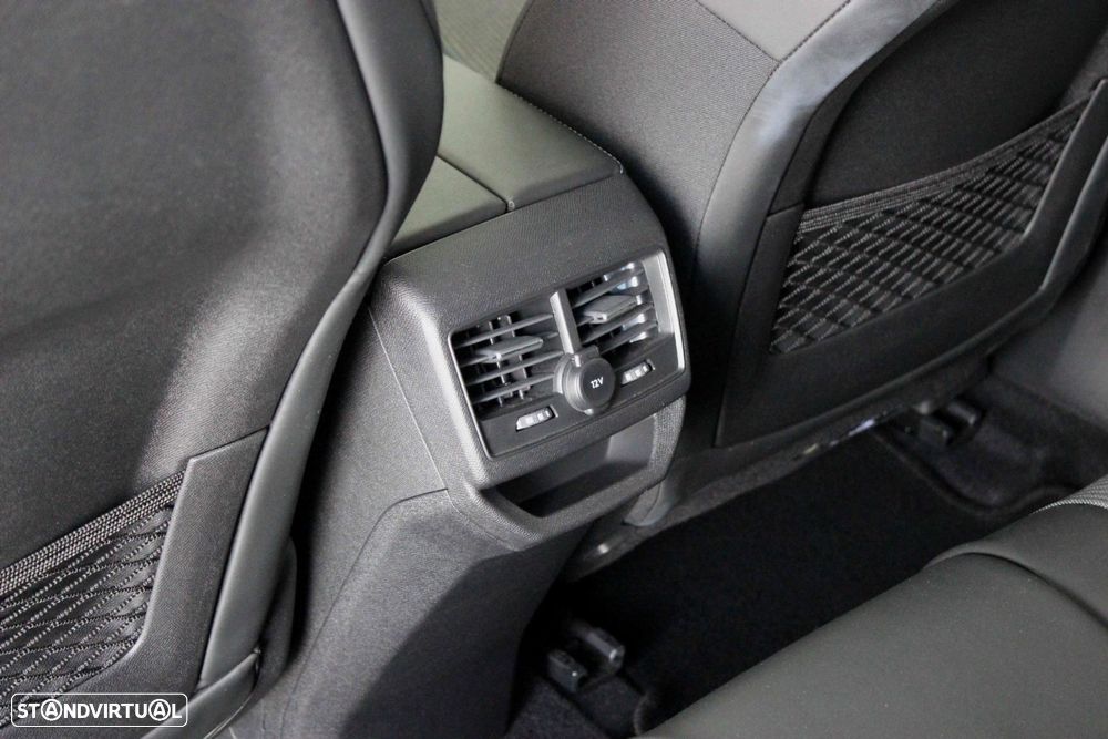 Peugeot 3008 1.5 BlueHDi Allure Pack EAT8 - 16