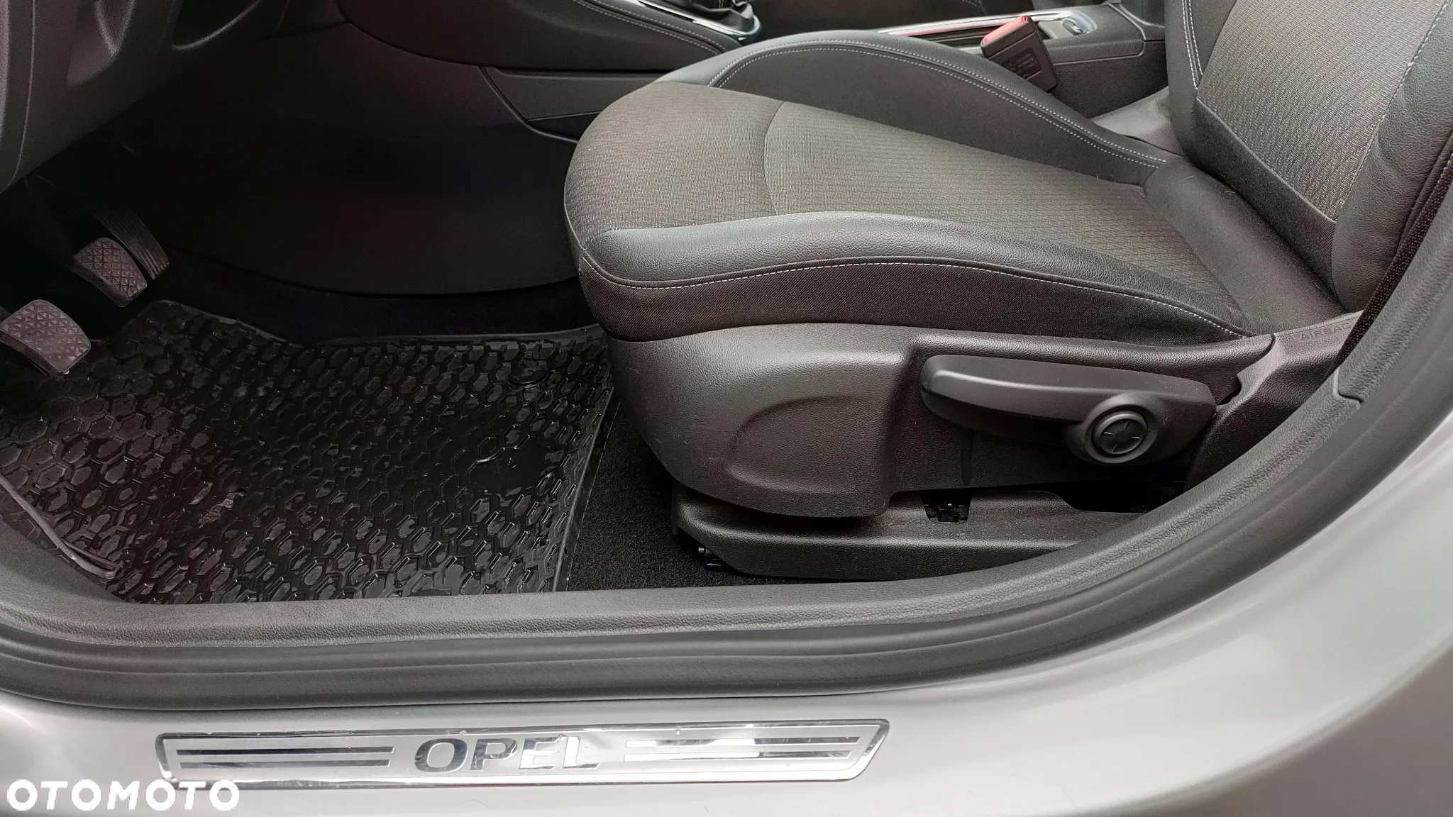 Opel Astra V 1.6 CDTI Dynamic S&S - 16