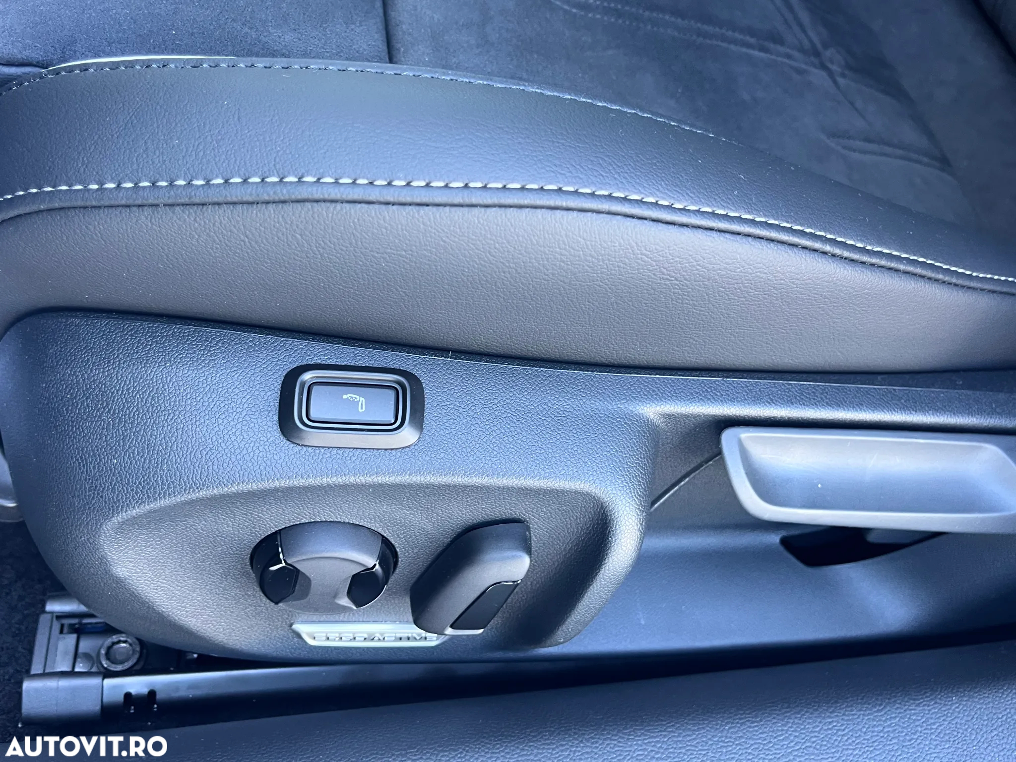 Volkswagen Passat 1.5 TSI DSG PHEV Elegance - 14