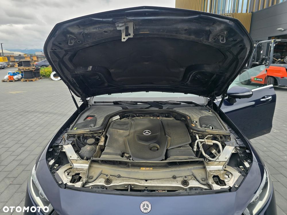 Mercedes-Benz CLS 400 d 4-Matic AMG - 21