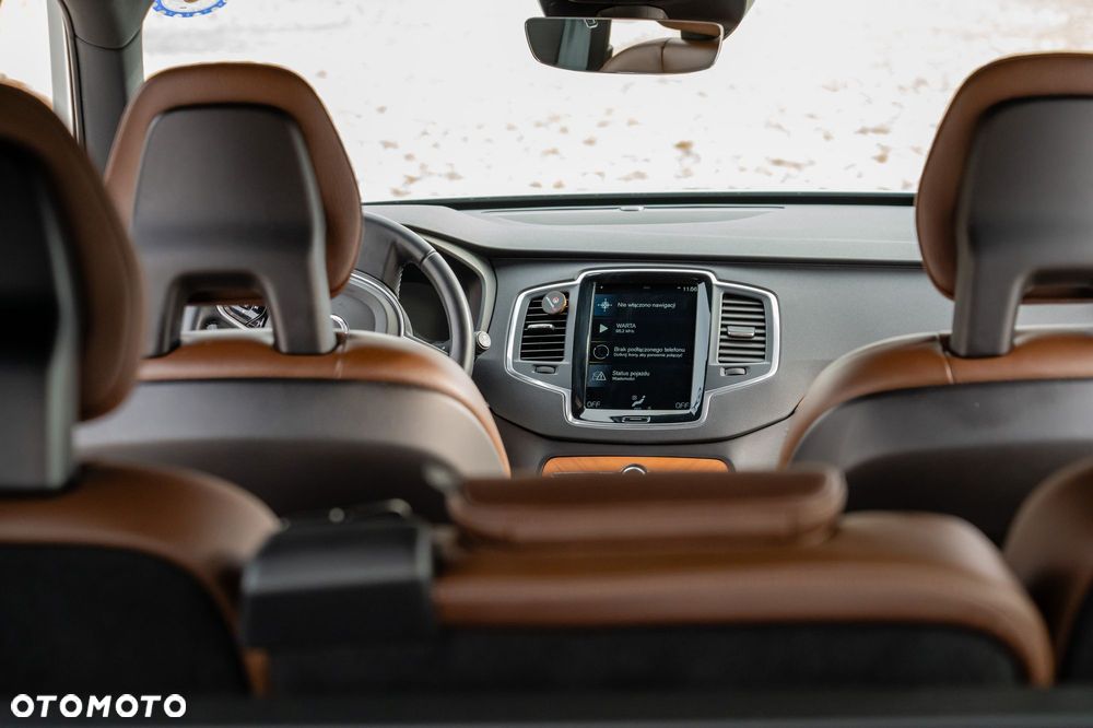 Volvo XC 90 B5 D AWD Momentum - 11