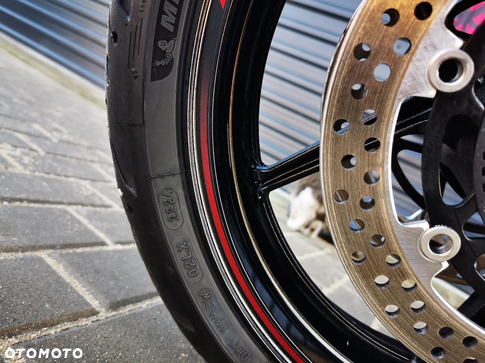 Kawasaki Ninja 1000 SX - 26