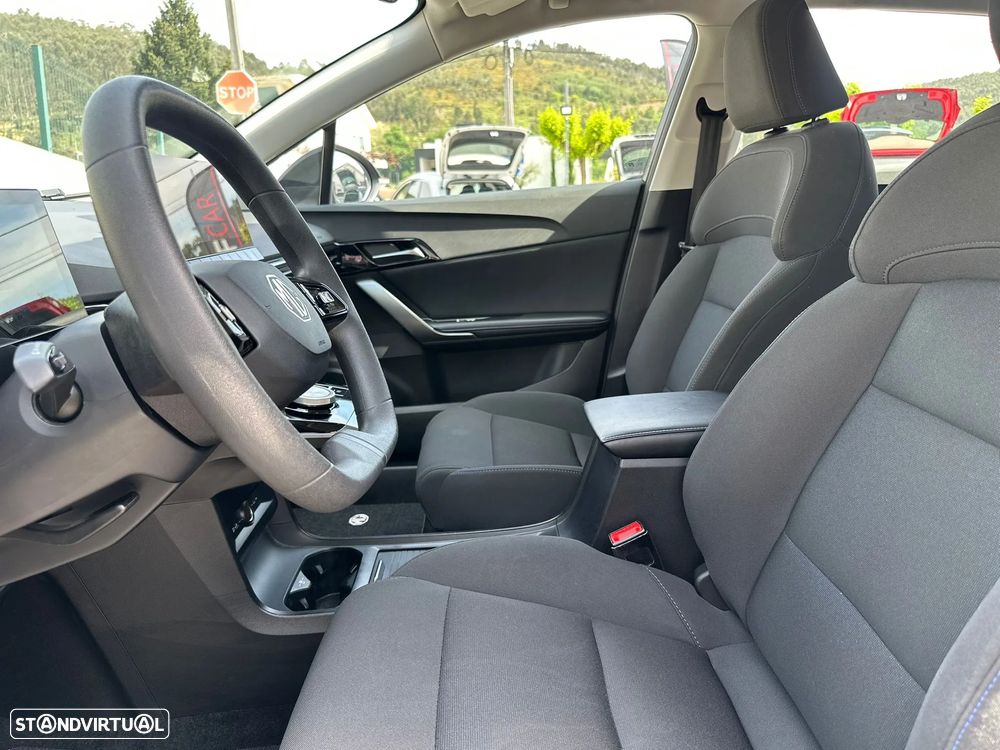 MG MG4 51 kWh Standard - 13