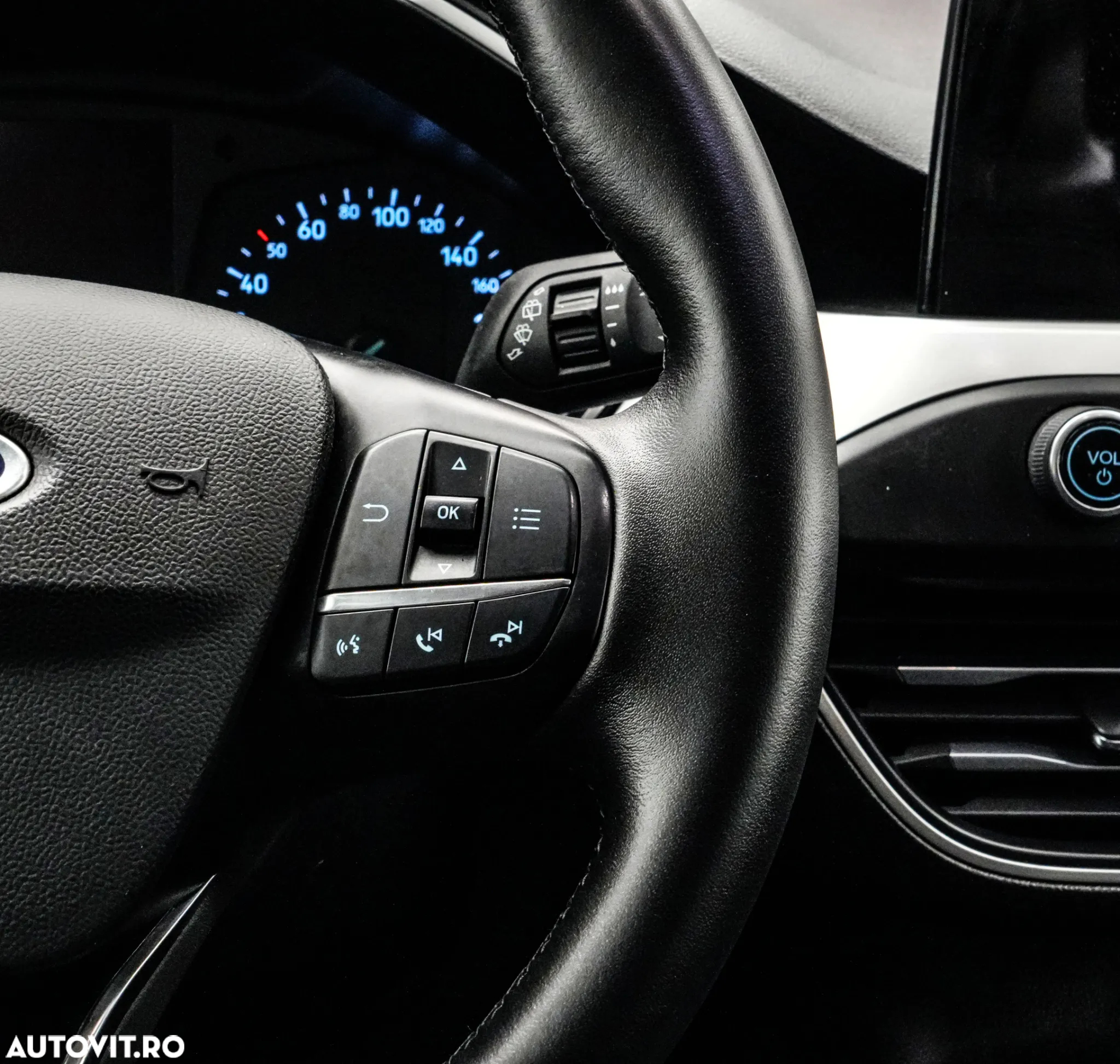 Ford Focus 1.5 EcoBlue Titanium Business - 24
