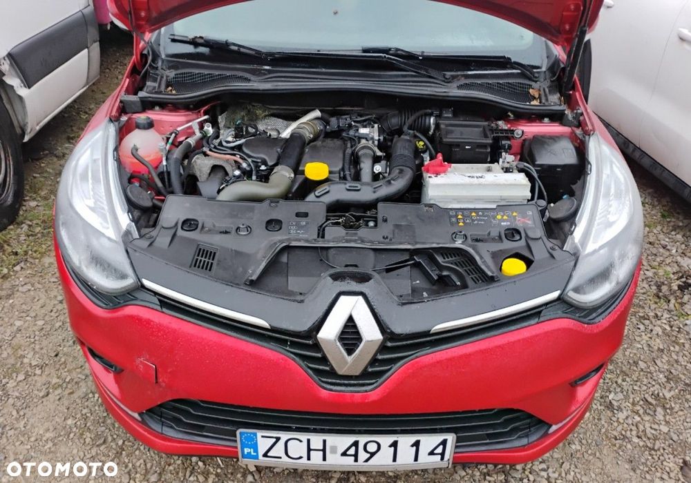 Renault Clio - 6