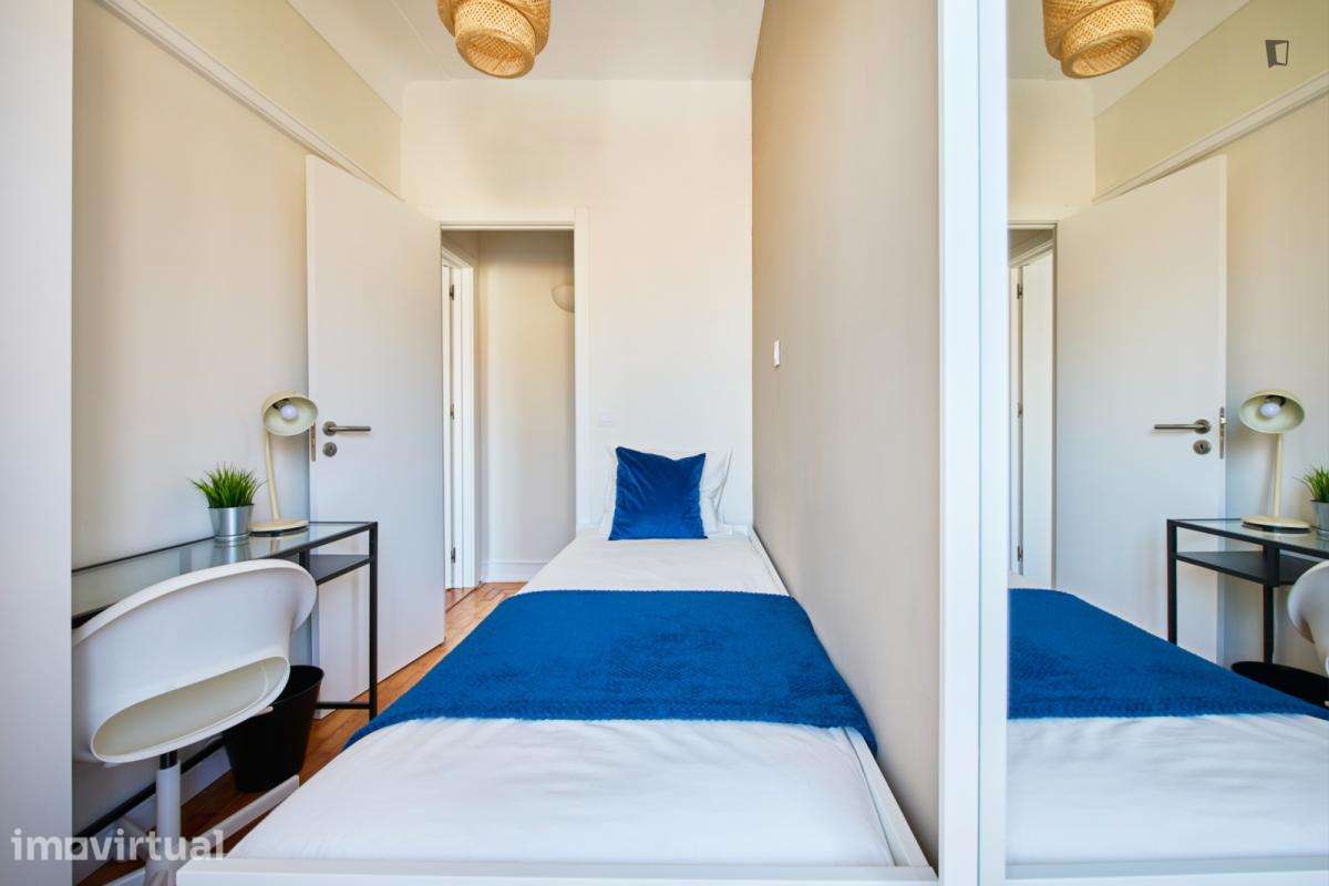 Quarto - localizado em Arroios Lisbon - Grande imagem: 4/24