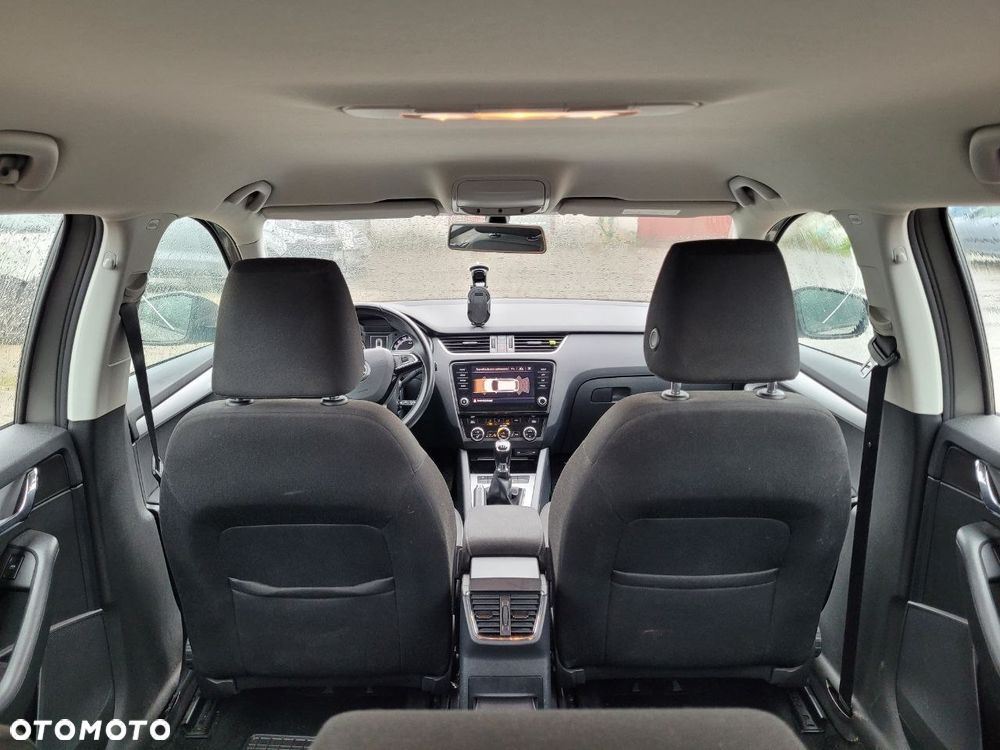 Skoda Octavia 2.0 TDI SCR Ambition - 9