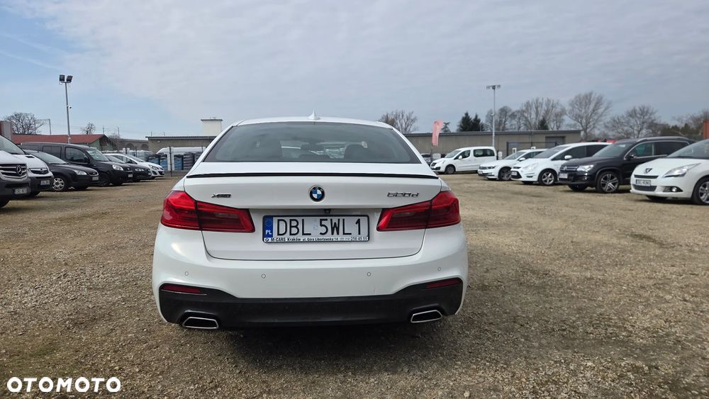 BMW Seria 5 520d xDrive M Sport sport - 7