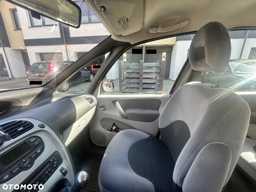 Citroën Xsara Picasso 1.6i 16V SX - 21