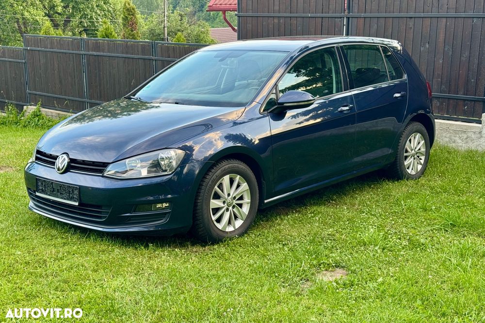 Volkswagen Golf - 10