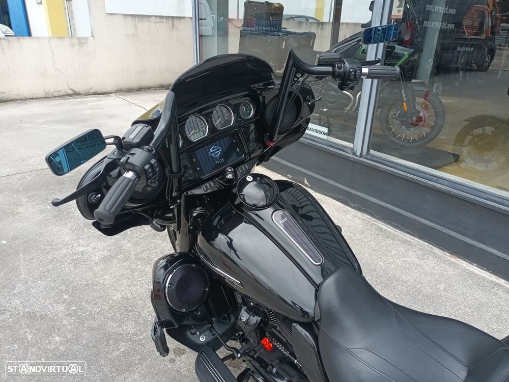 Harley-Davidson FLHXS Street Glide Special - 5