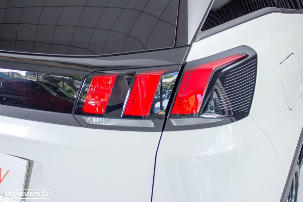 Peugeot 3008 1.2 PureTech Allure EAT8 - 13