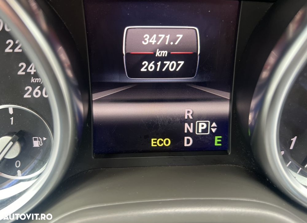 Mercedes-Benz ML - 8