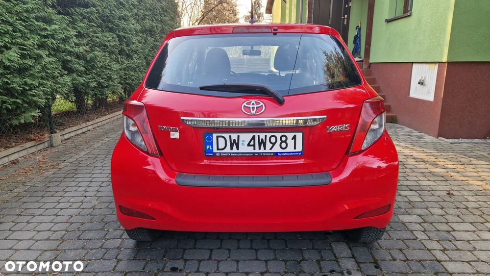 Toyota Yaris 1.33 Premium - 4