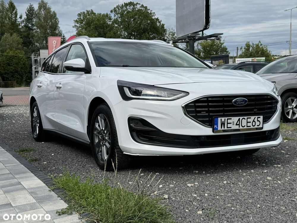Ford Focus 1.0 EcoBoost Hybrid TITANIUM EDITION - 11