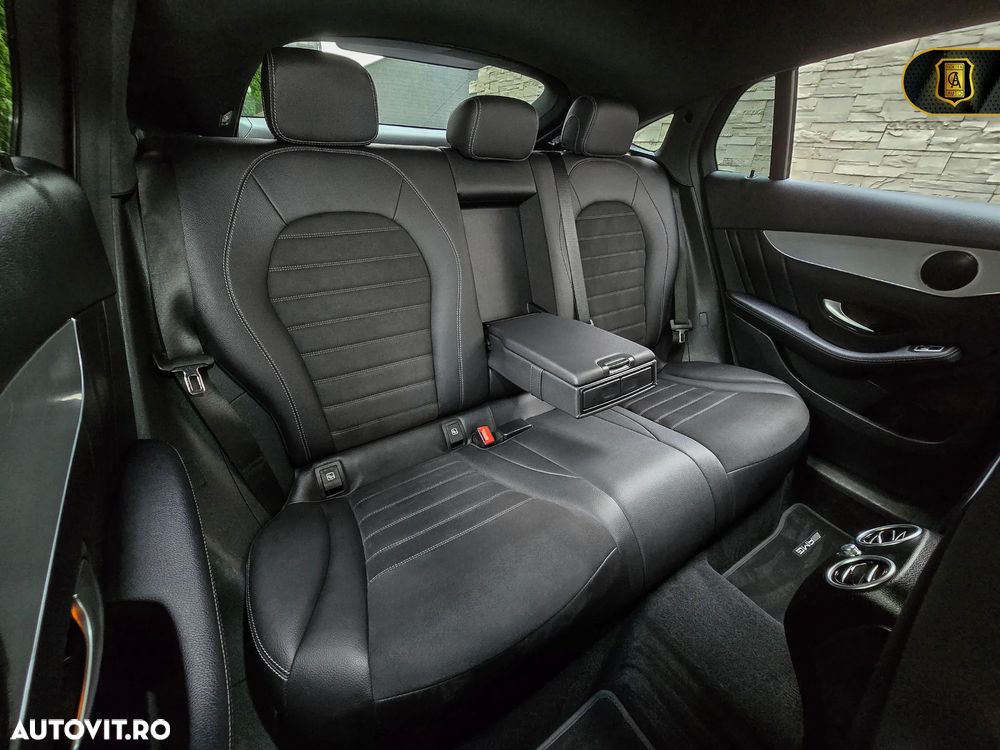 Mercedes-Benz GLC Coupe 200 d 4Matic 9G-TRONIC AMG Line - 9