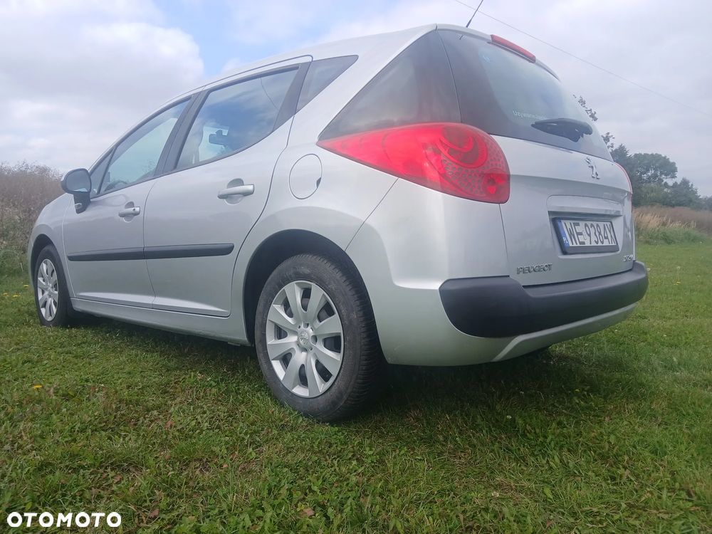 Peugeot 207 1.4 16V Presence - 13