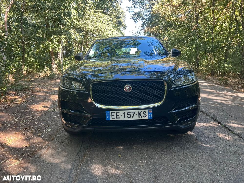 Jaguar F-Pace 2017 photo 2