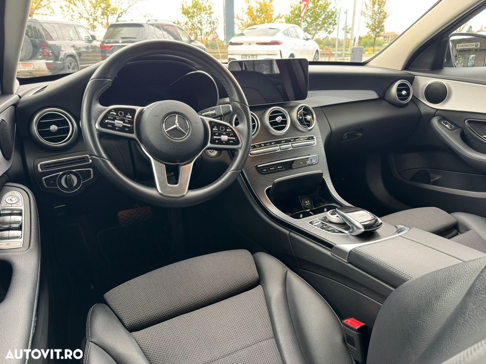 Mercedes-Benz C - 10