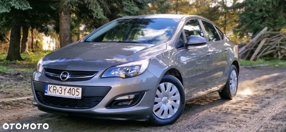 Opel Astra IV 1.6 Cosmo - 4