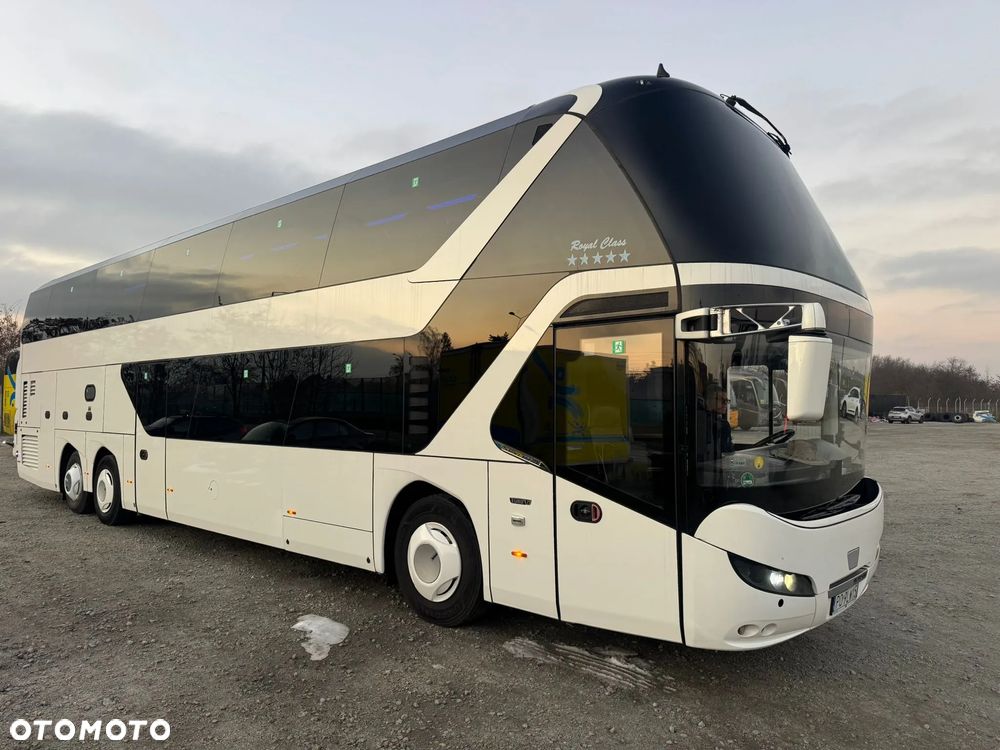 Neoplan Skyliner