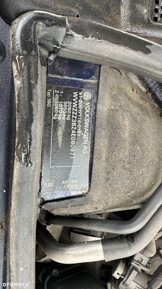 Volkswagen Passat 1.9 TDI Highline - 27