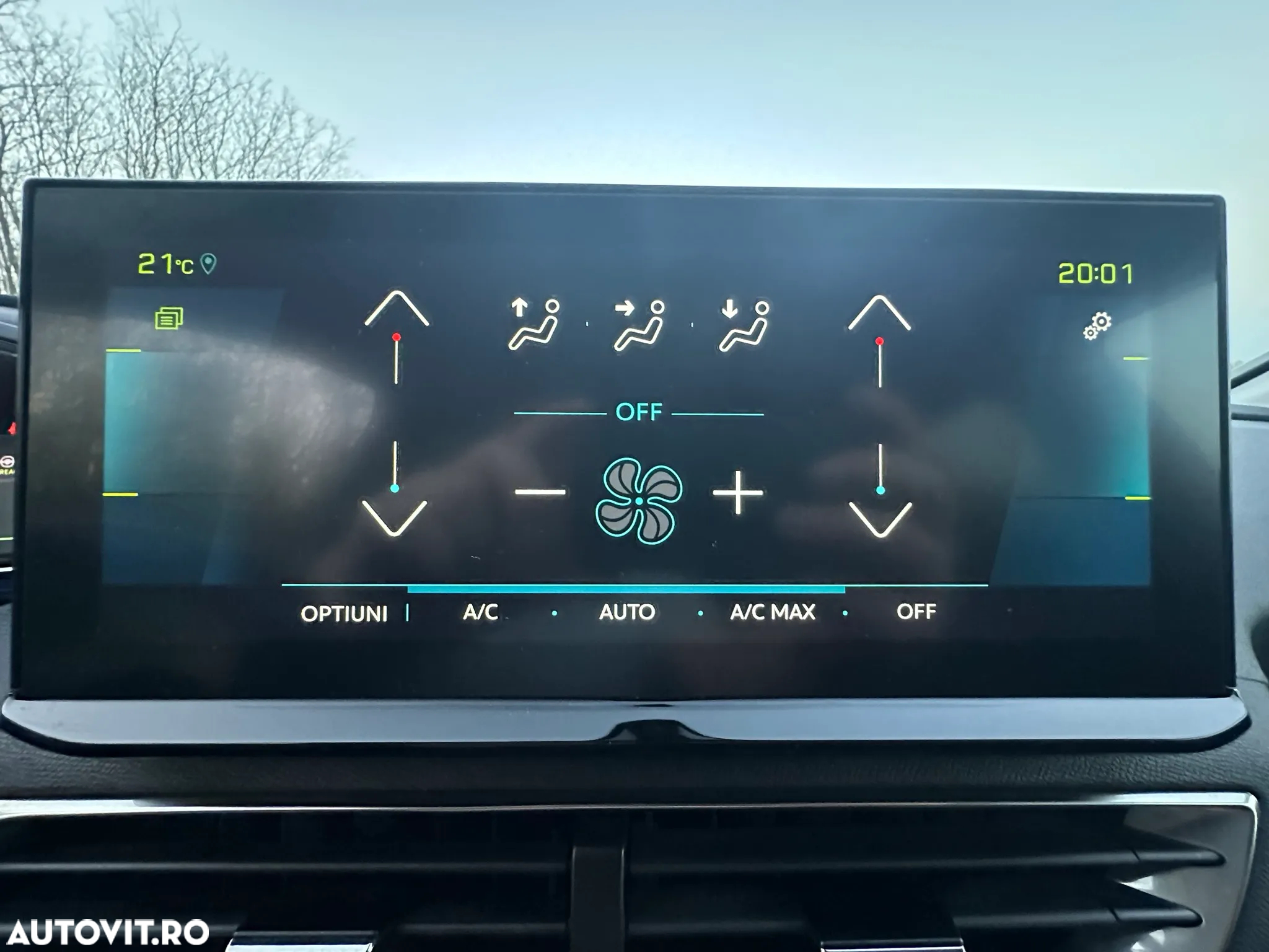 Peugeot 3008 Plug-In Hybrid 225 e-EAT8 Allure Pack - 24