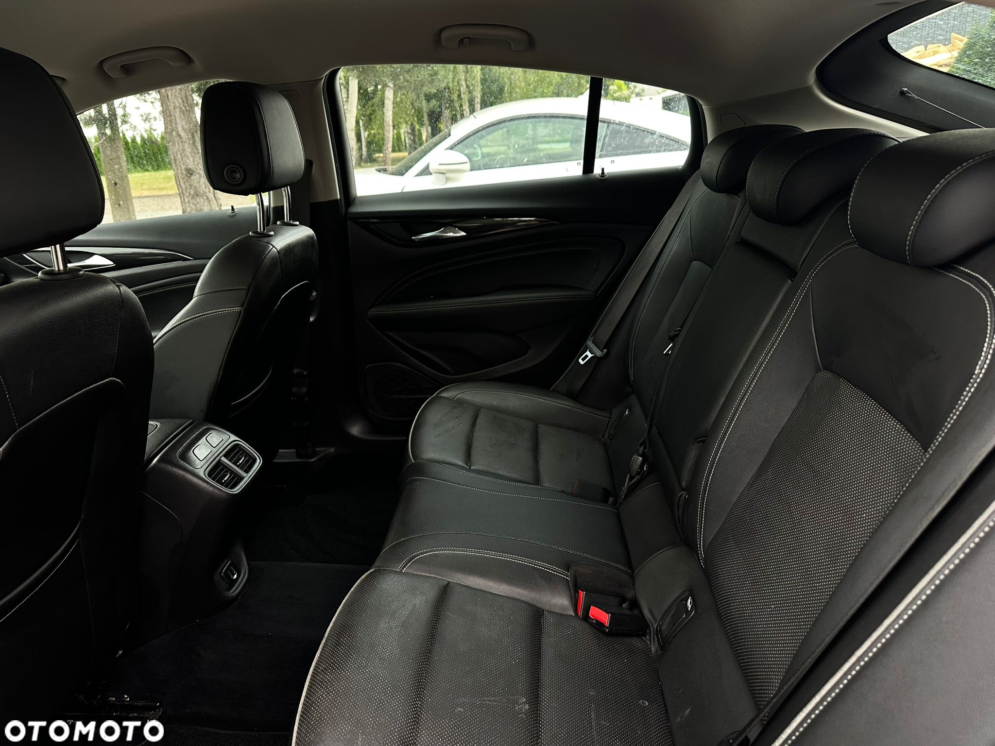 Opel Insignia - 17