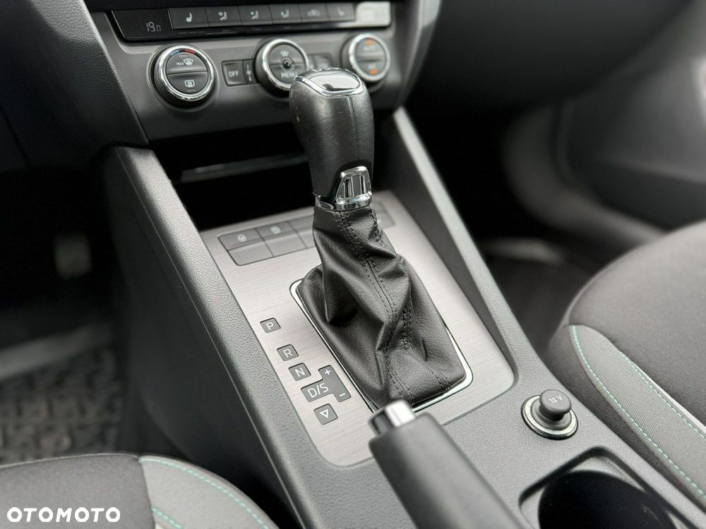 Skoda Octavia Combi 2.0 TDI (Green tec) DSG Joy - 12