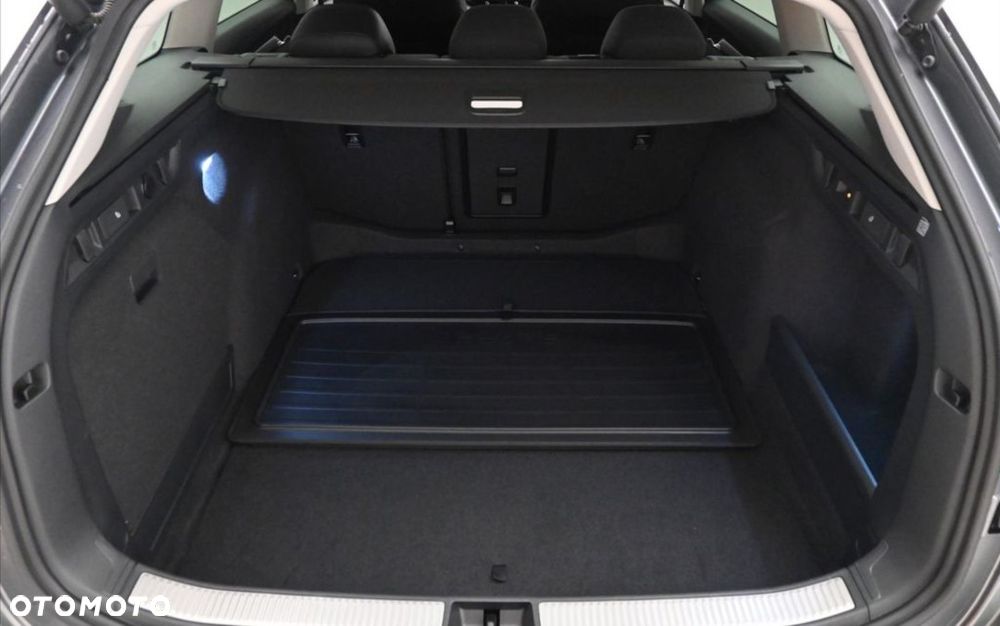 Skoda Superb 1.5 TSI mHEV Drive DSG - 7