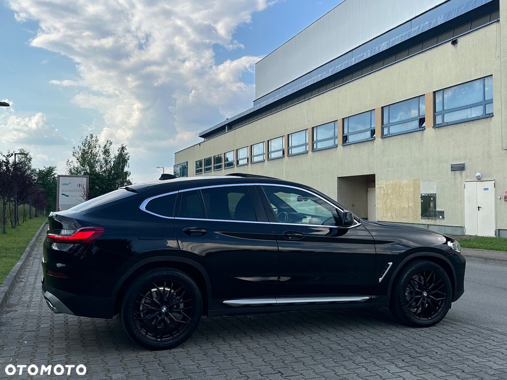 BMW X4 xDrive20d xLine - 13