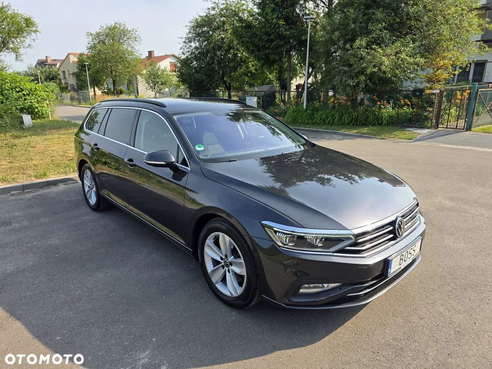 Volkswagen Passat - 2
