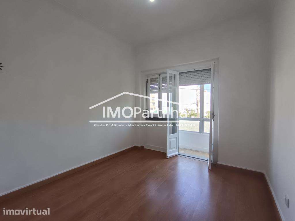 Apartamento T4 Rio de Mouro - Grande imagem: 2/31