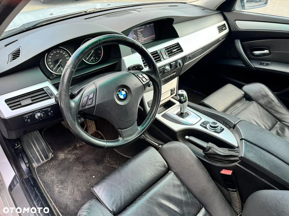 BMW Seria 5 520d Edition Exclusive - 13