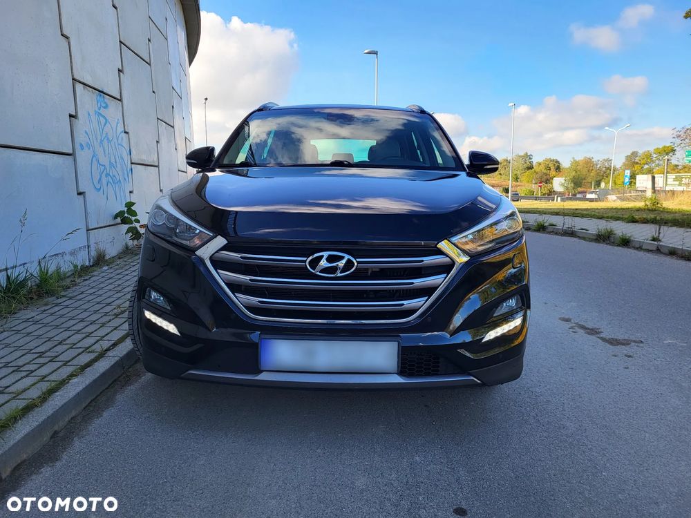 Hyundai Tucson 2.0 CRDI 4WD Automatik Premium - 2