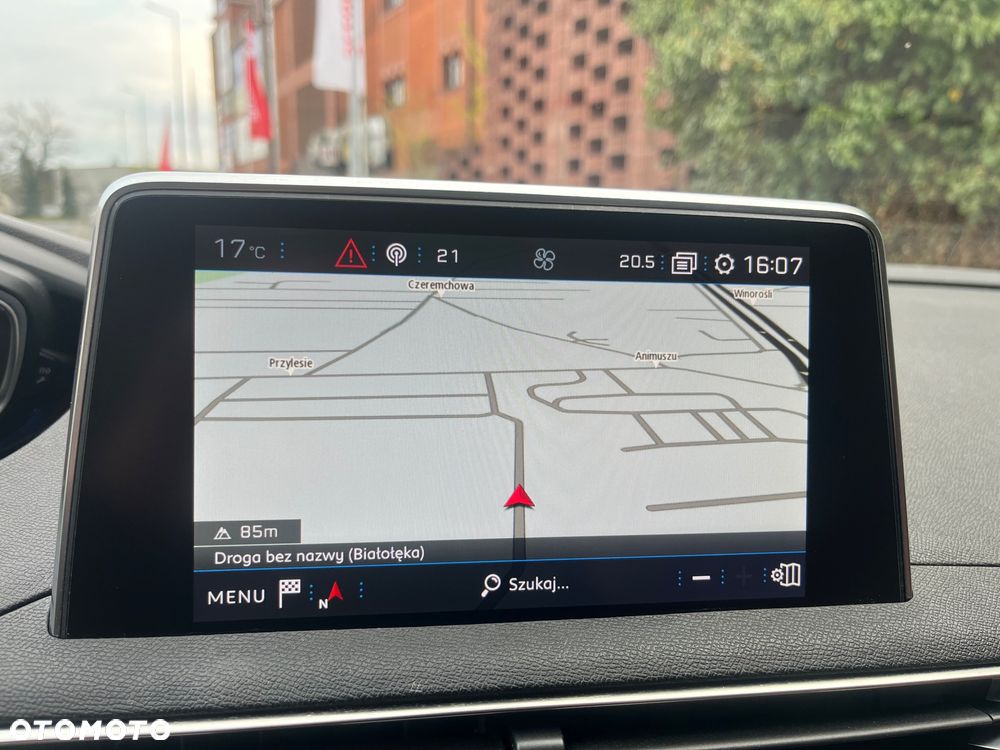 Peugeot 5008 1.6 PureTech Allure S&S EAT8 - 26