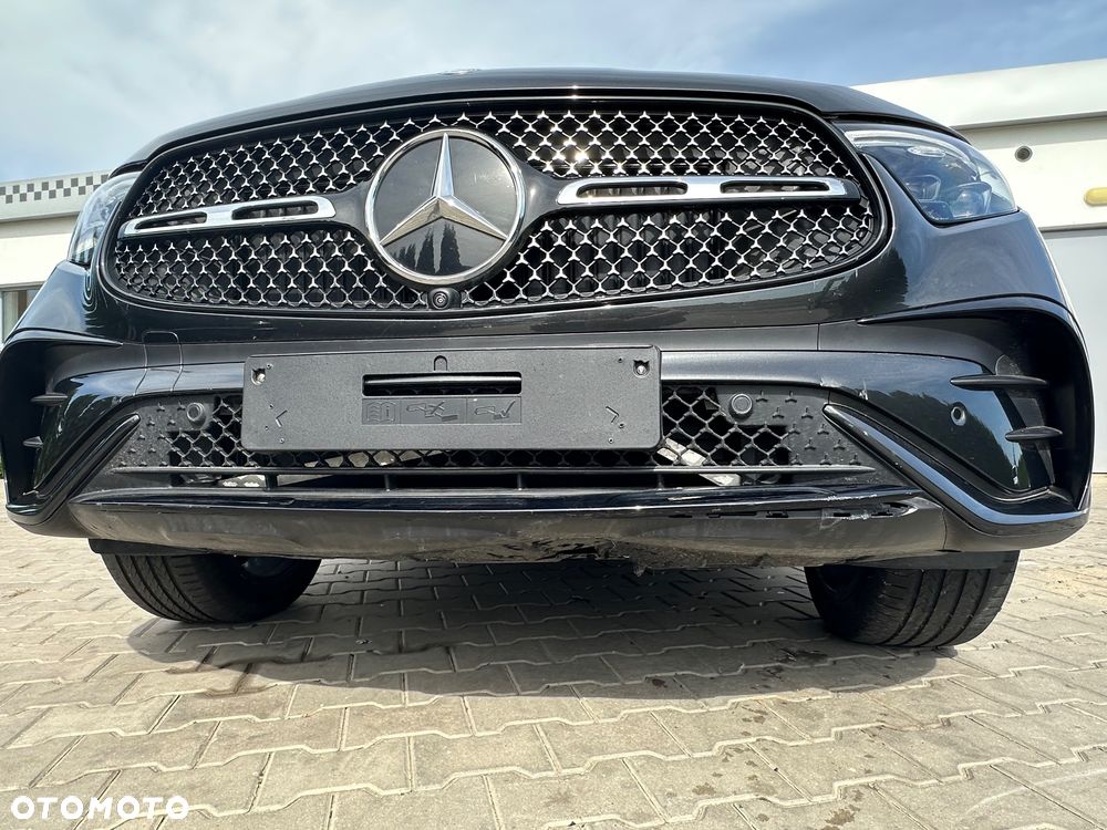 Mercedes-Benz GLC 300 e 4Matic 9G-TRONIC AMG Line - 15