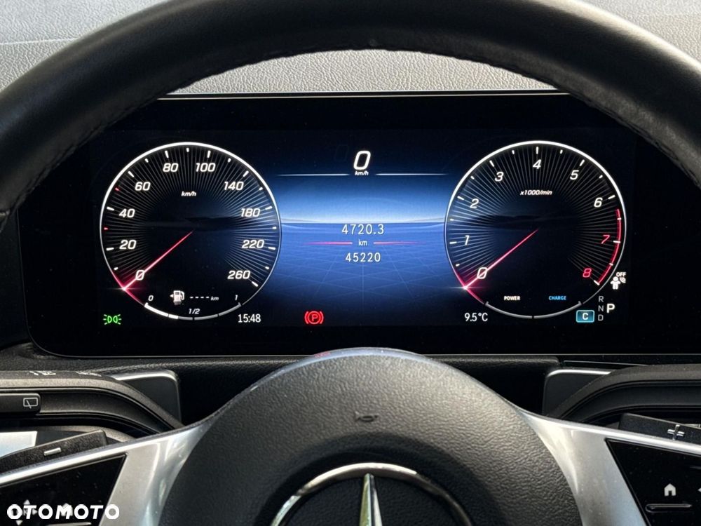 Mercedes-Benz GLB - 16