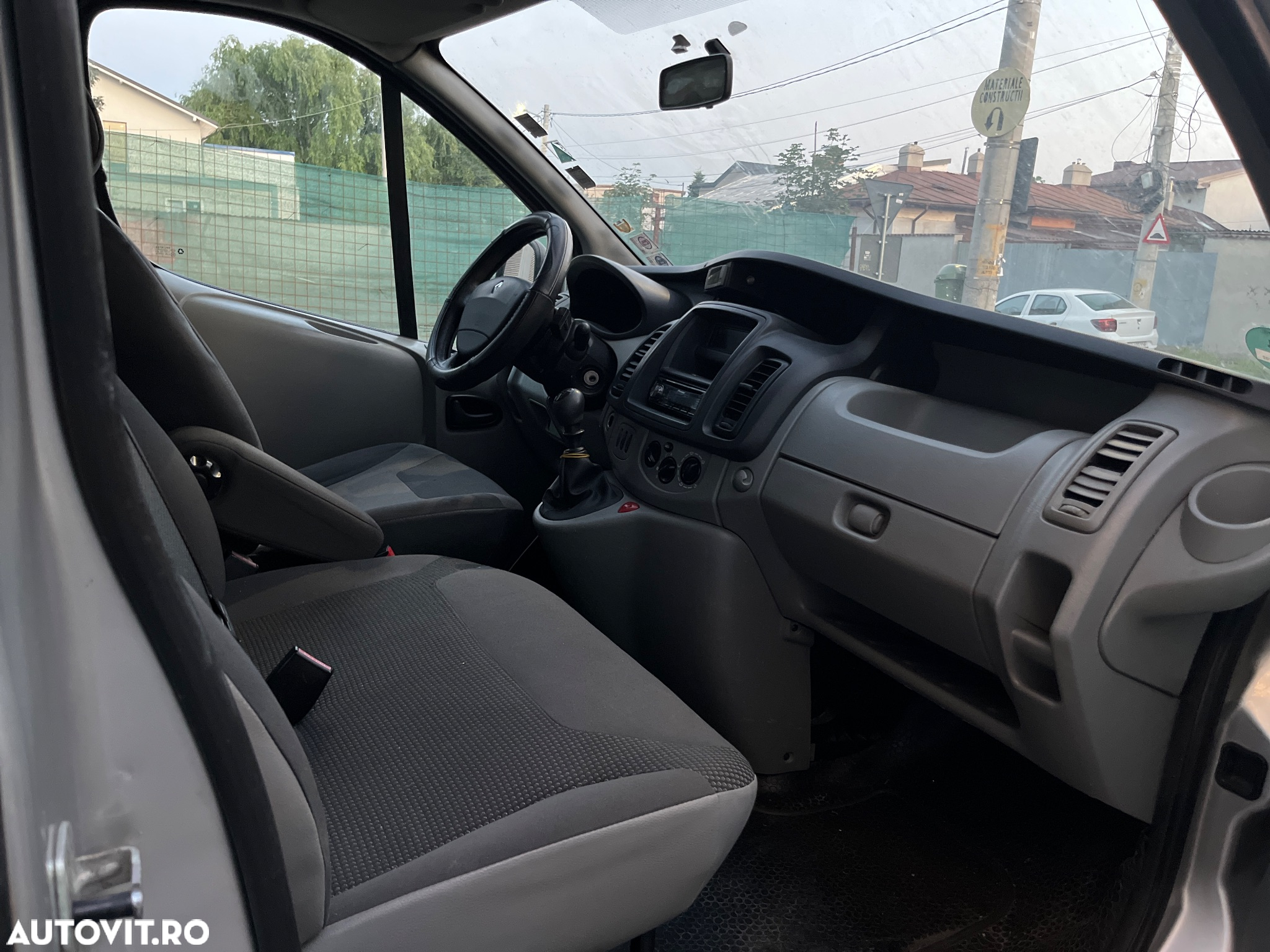 Renault Trafic - 8