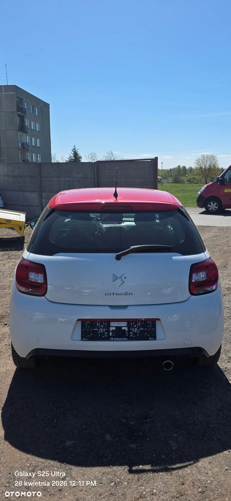 Citroën DS3 PureTech 82 CONNECTED CHIC - 11