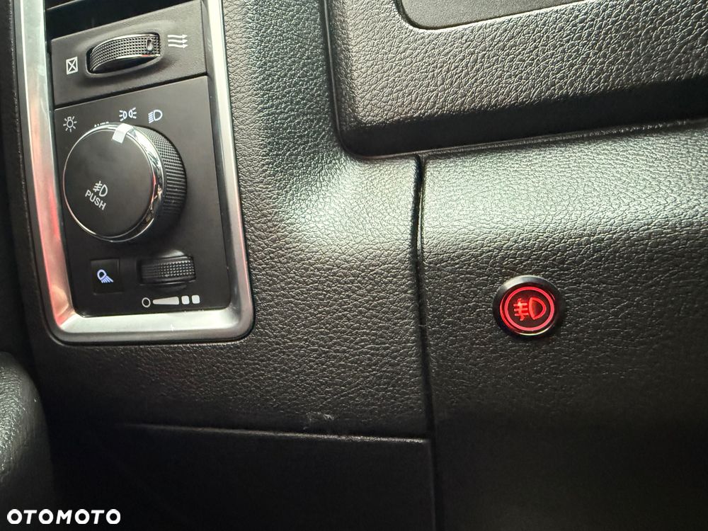 Dodge RAM 1500 5.7 4x4 - 22