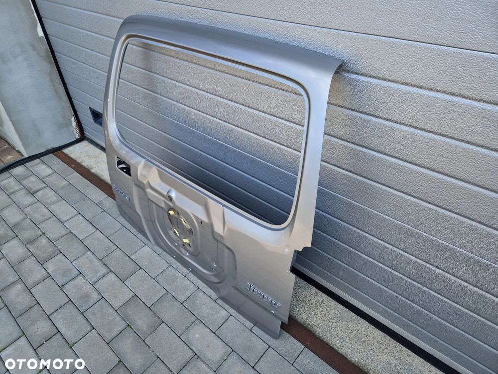 KLAPA TYLNA SUZUKI JIMNY 1998-- - 2