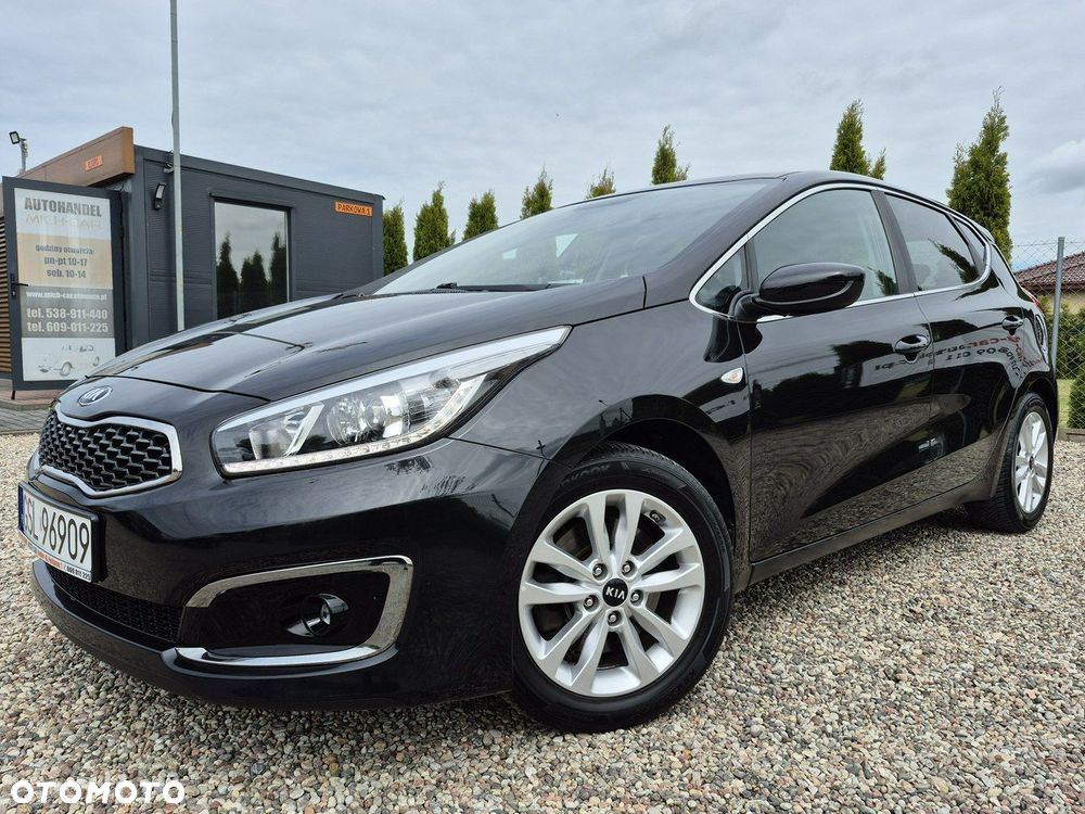 Kia Ceed - 27