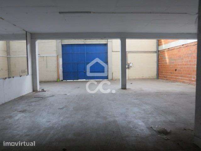 Armazém 1.921 m² c/ Mezanine e Logradouro – Quinta do Anjo, Palmela - Grande imagem: 3/23
