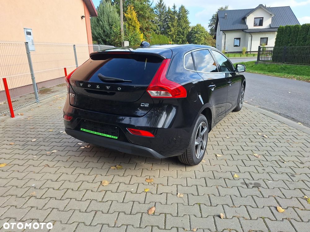 Volvo V40 D2 Summum - 16