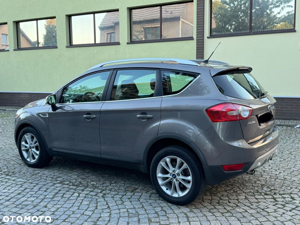 Ford Kuga 2.0 TDCi 4WD Titanium - 4