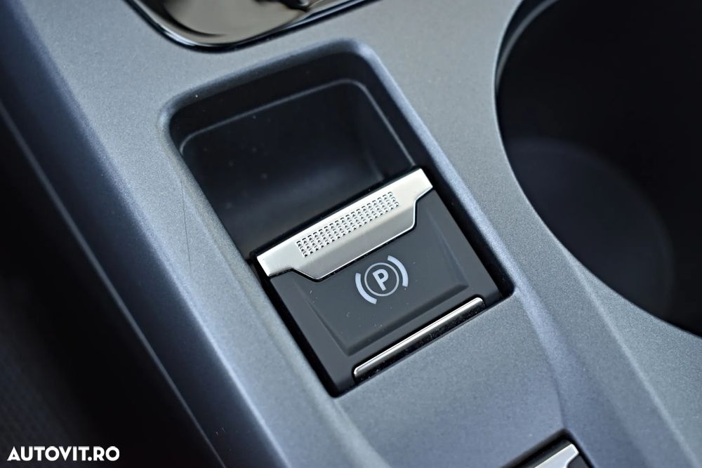 Peugeot 2008 PureTech 130 EAT8 Allure - 25