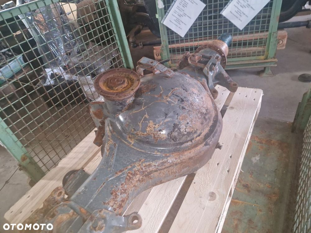 Obudowa Mostu Napędowego VOLVO FL10 FL12 FM12 FM10 6x4 8x4 EV72 FH12 EV-72 - 2